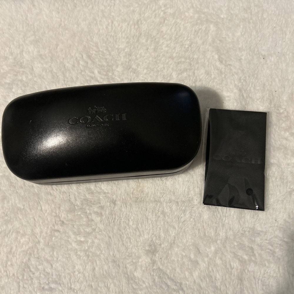 Coach clamshell eyeglass case with new cloth